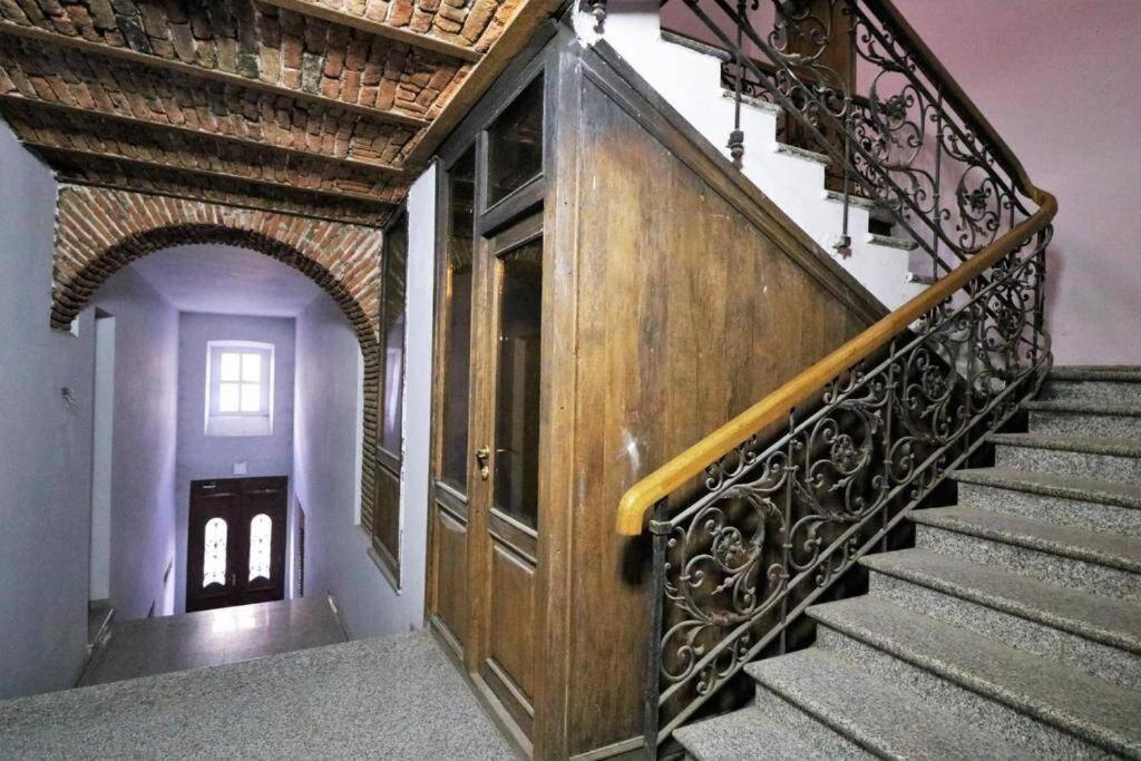 Rustaveli Central Aparthotel 第比利斯 外观 照片